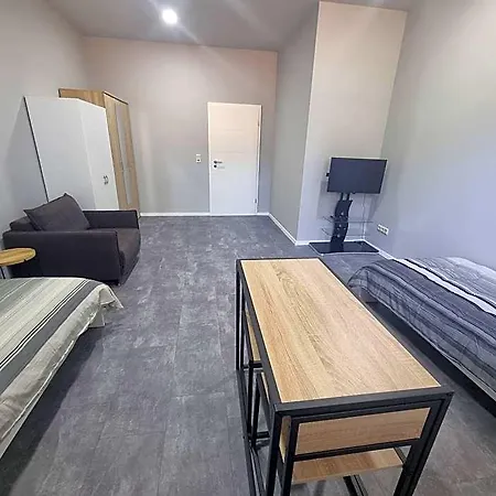 Versteckte Haus Im Haus Hostel Rauschenberg