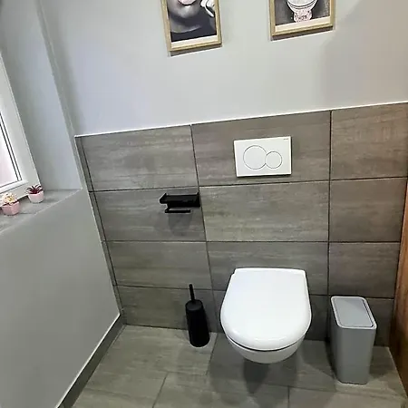 Hostel Versteckte Haus Im Haus *
